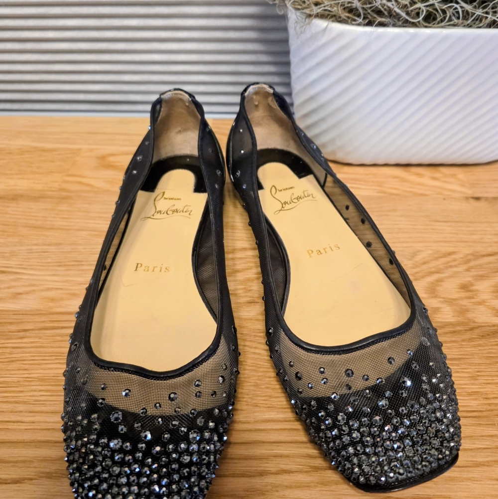 Christian LOUBOUTIN flats 37 Fits US 7 - Picture 16 of 16